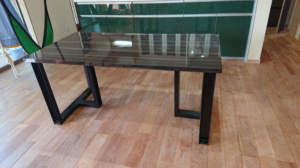 Table001-02