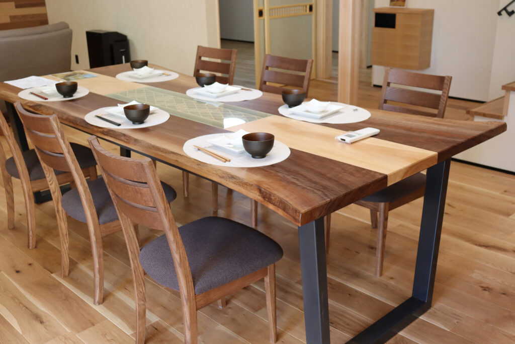 Table004-03